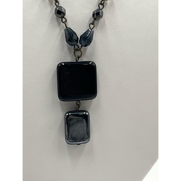 SABIKA Designer Two Tone Dark
Grey Metal Purple Black Bead Y Style Necklace - Picture 9 of 10